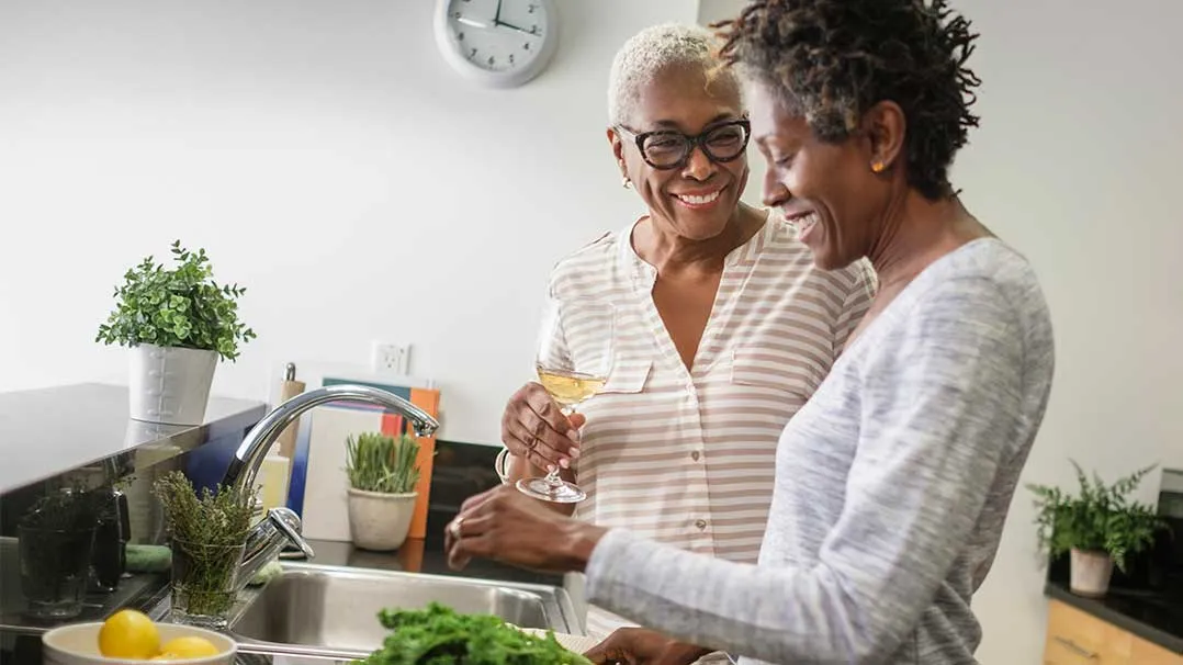 senior women cooking